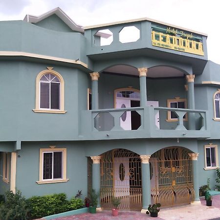 מונטגו ביי Hotel Tropik Leadonna מראה חיצוני תמונה