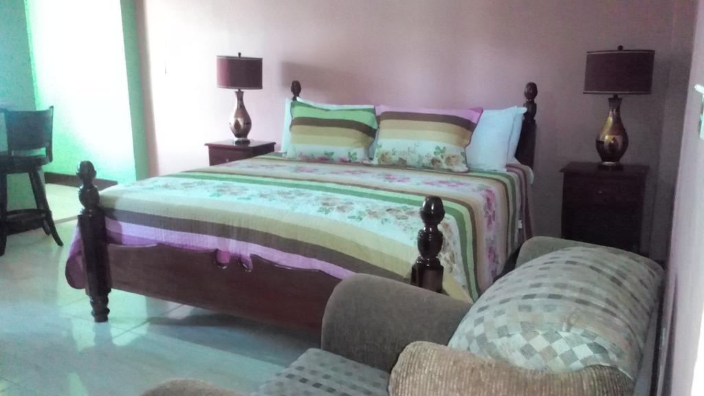 מונטגו ביי Hotel Tropik Leadonna מראה חיצוני תמונה