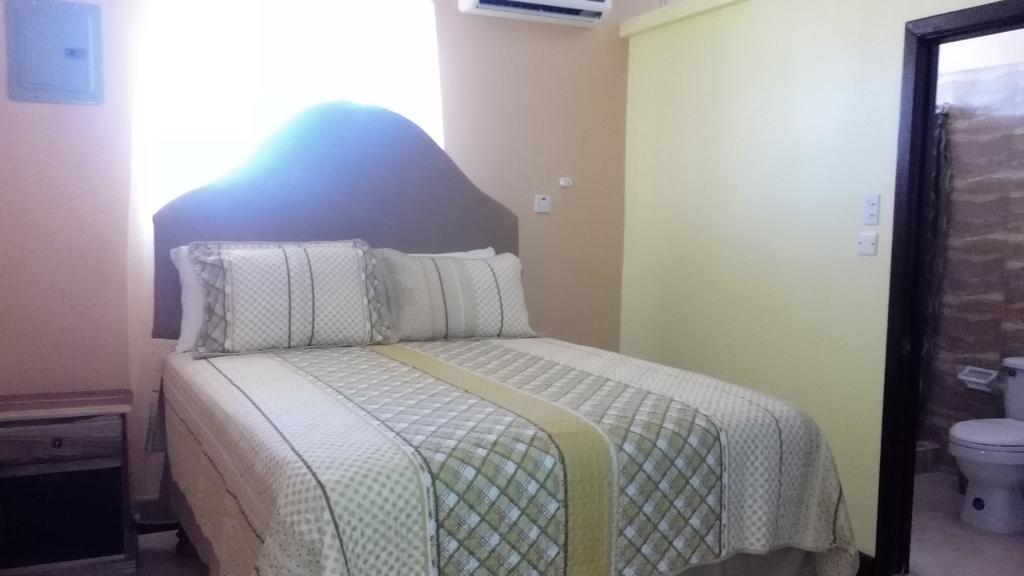 מונטגו ביי Hotel Tropik Leadonna מראה חיצוני תמונה