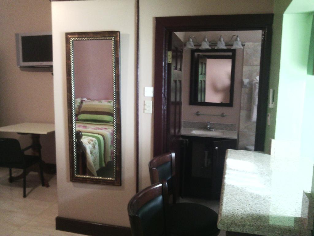 מונטגו ביי Hotel Tropik Leadonna חדר תמונה