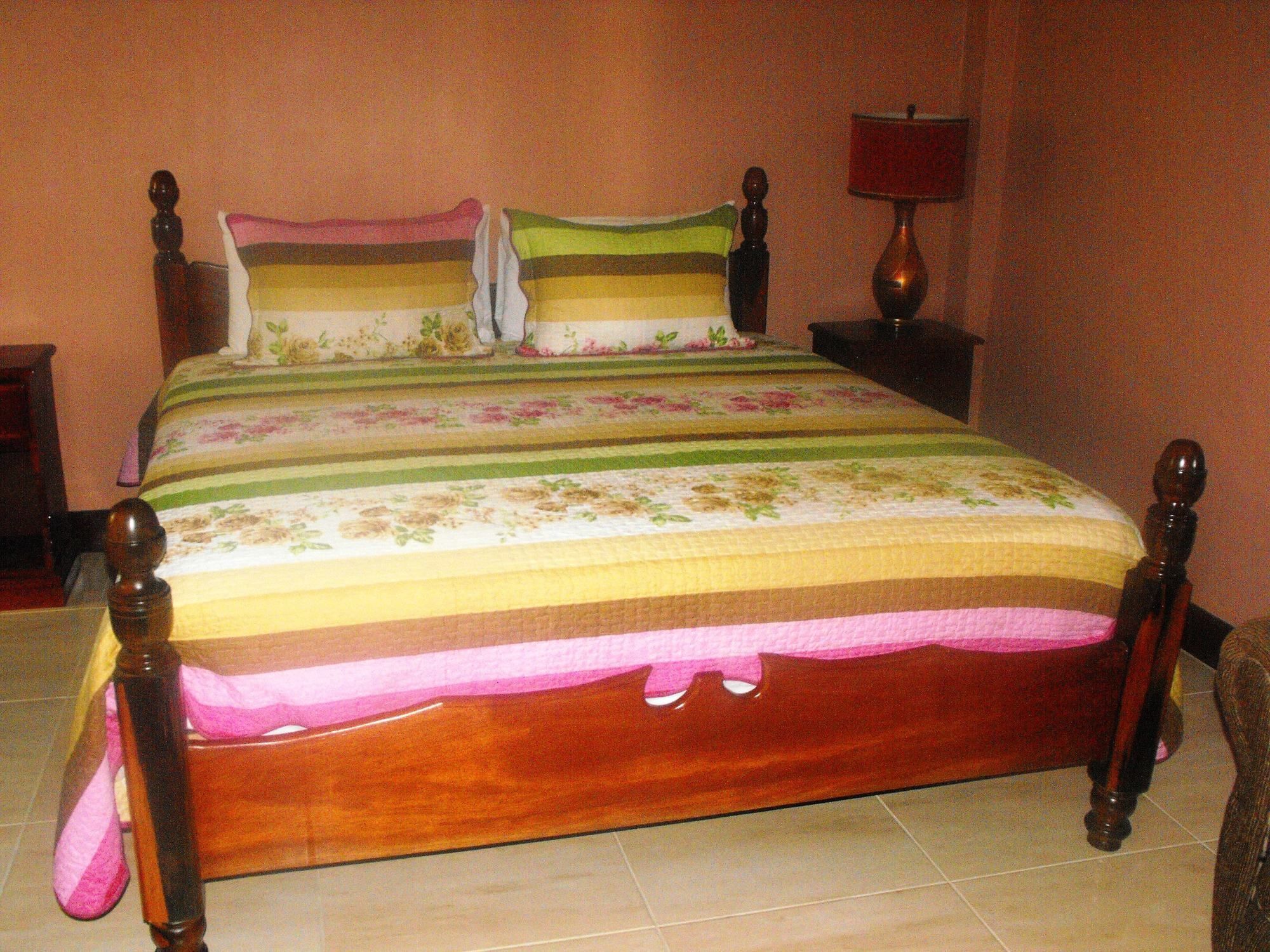 מונטגו ביי Hotel Tropik Leadonna מראה חיצוני תמונה
