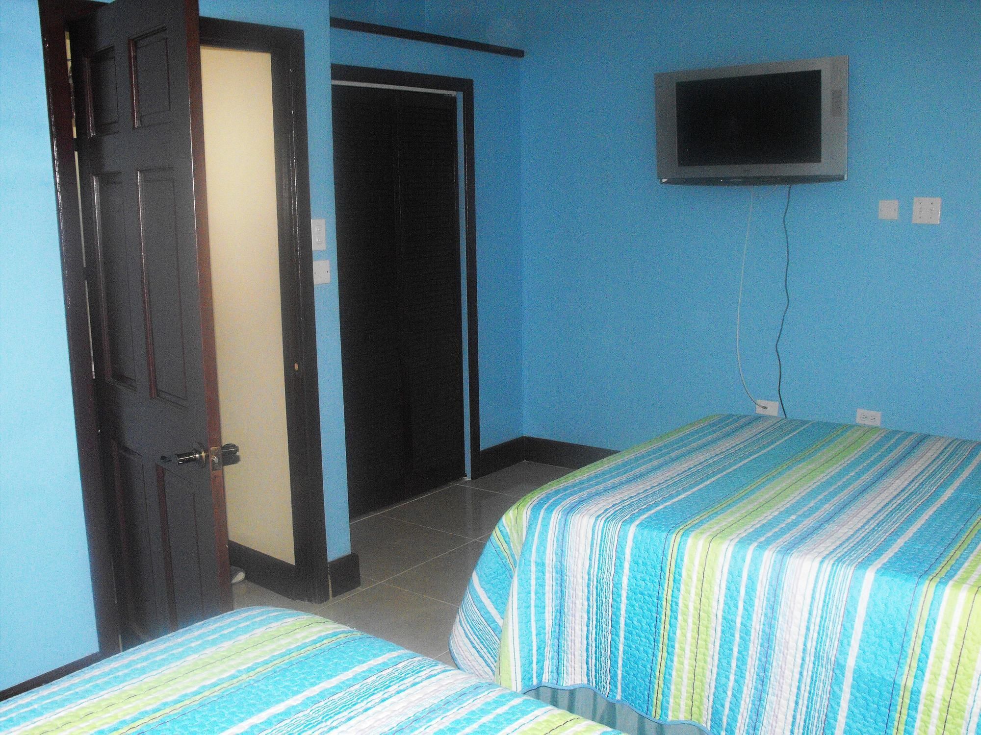 מונטגו ביי Hotel Tropik Leadonna מראה חיצוני תמונה