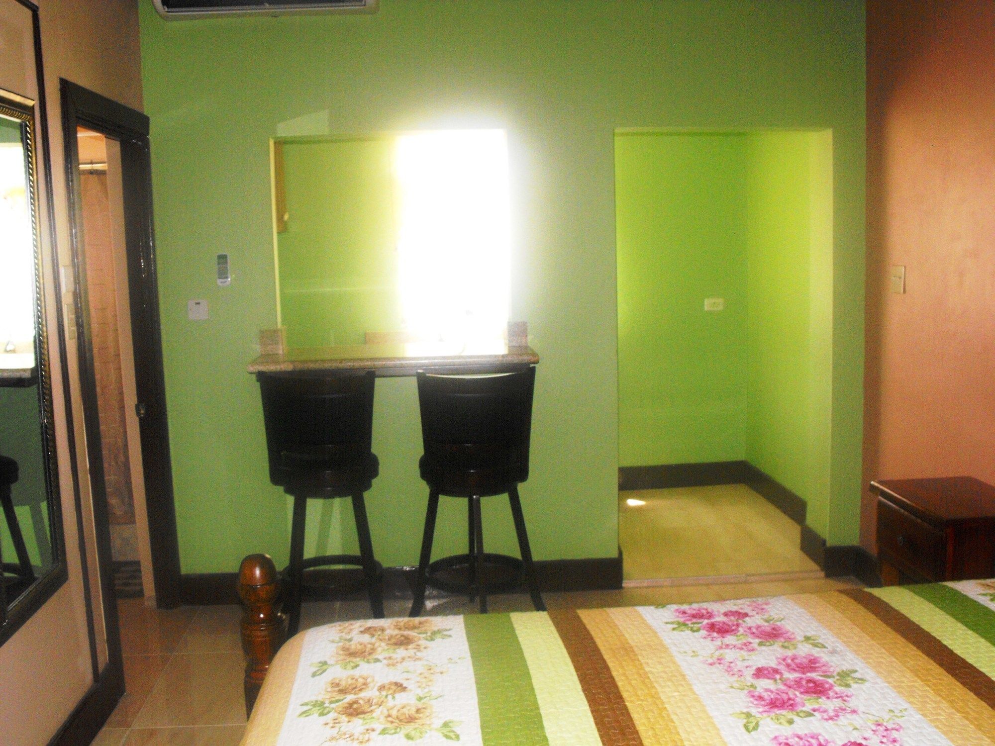 מונטגו ביי Hotel Tropik Leadonna מראה חיצוני תמונה