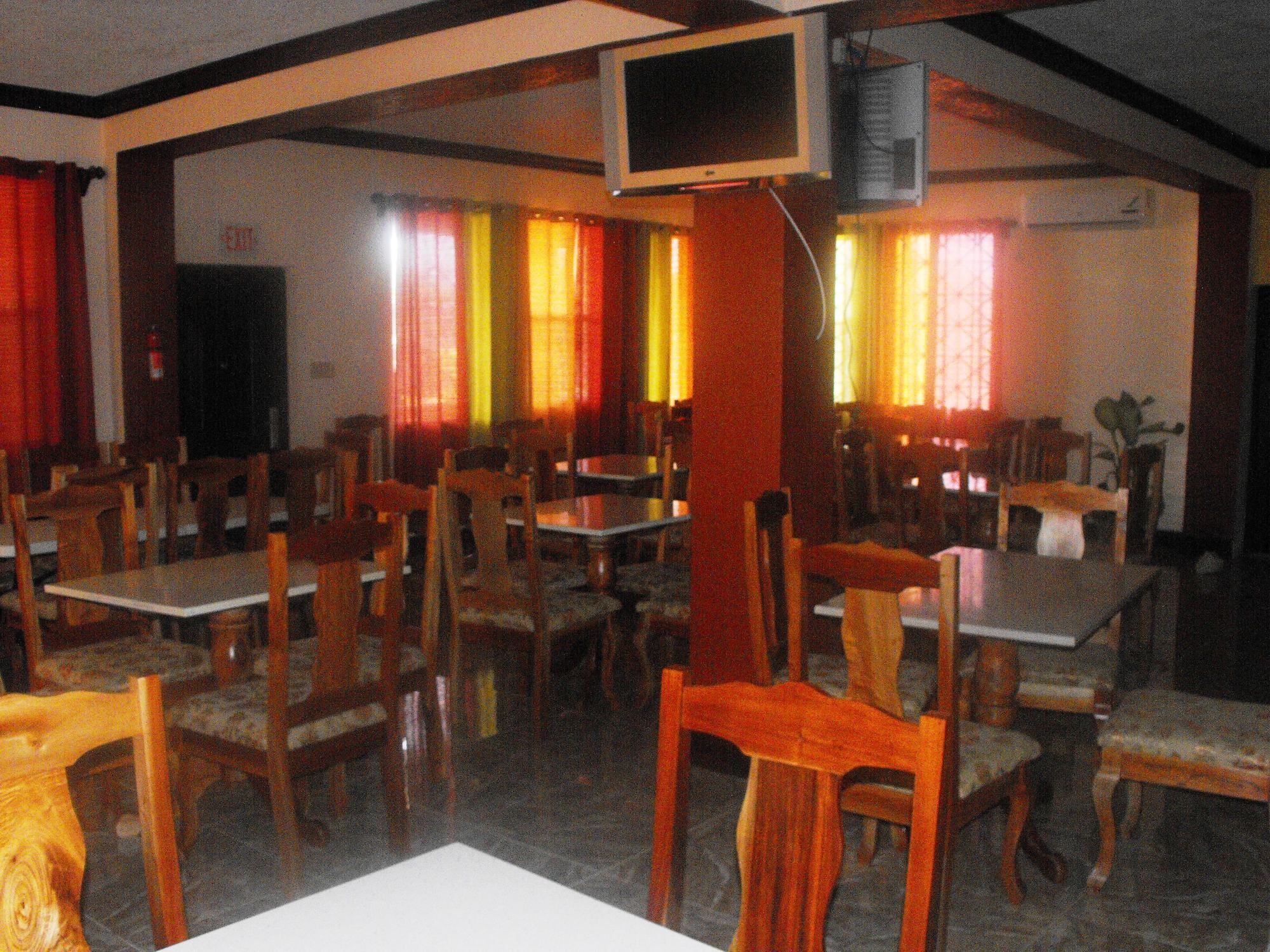 מונטגו ביי Hotel Tropik Leadonna מראה חיצוני תמונה